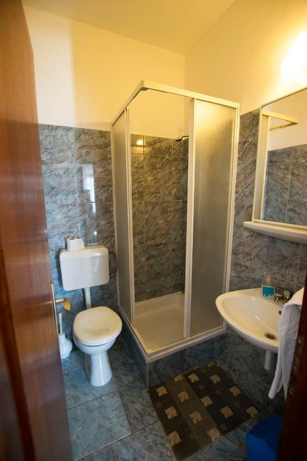 Apartmani Vesna Starigrad Paklenica Luaran gambar