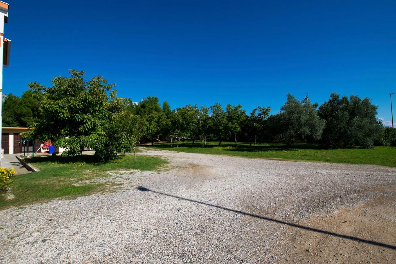 Apartmani Vesna Starigrad Paklenica Luaran gambar